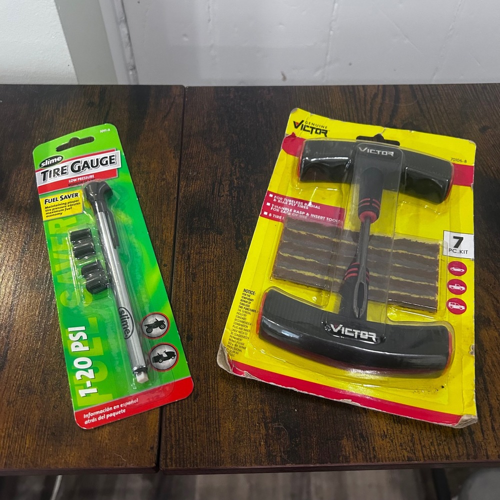 Slime Low Pressure Tire Gauge 1-20 PSI & Victor 7pc Tubeless Tire Repair Kit Set